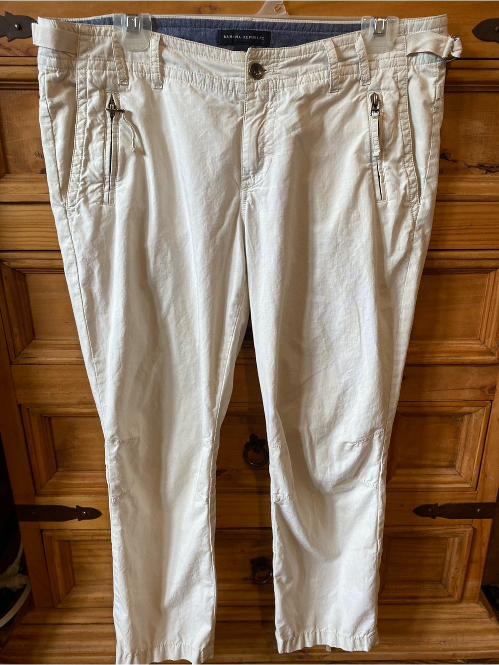 Banana Republic Beige Women's Cropped Cargo-Style Pants